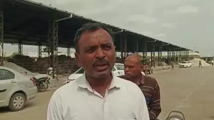 ભેસાણ: વિસાવદર પેટા ચૂંટણીમાં રાજકીય ગરમાવો : આપના તાલુકા પ્રમુખ કિશોરભાઈ સાવલિયા દ્વારા પ્રતિક્રિયા આપવામાં આવી