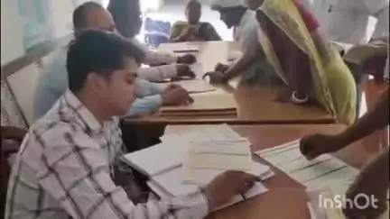 सिसई: प्रखंड सह अंचल कार्यालय, सिसई परिसर में जन शिकायत निवारण कार्यक्रम का आयोजन