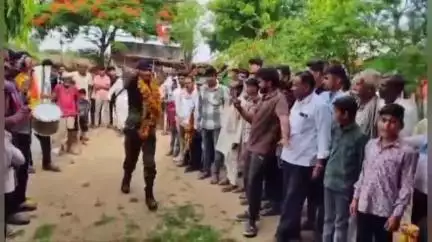खातेगांव: किसान के बेटे का भारतीय सेना में चयन, भारत माता के जयकारों के साथ निकली रैली