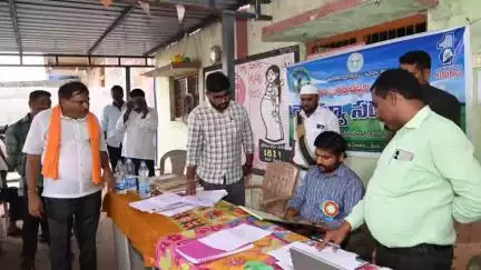 అసిఫాబాద్: రెవెన్యూ సదస్సులను రైతులు సద్వినియోగం చేసుకోవాలి: ఆసిఫాబాద్ జిల్లా కలెక్టర్ వెంకటేష్ దోత్రే