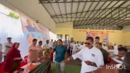 खकनार: डोईफोड़िया में संकल्प सभा में गूंजा नारा - मोदी है तो मुमकिन है, विकास और आत्मनिर्भरता का स्वर्णिम काल