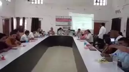 करौली: विश्व बालश्रम निषेध दिवस पर जिला स्तरीय विशिष्ट कार्ययोजना पर हितधारकों की कंस्लटेशन कार्यशाला पं. समिति में आयोजित हुई