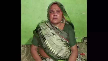अतरौली: दादों, अचला नगला के निकट रिश्तेदारी से बाइक पर लौट रही वृद्ध महिला की बाइक से गिरकर हुई मौत