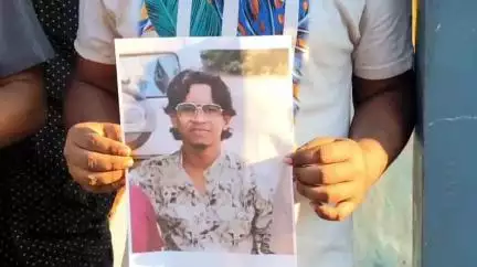 মোহনপুর: শফিকুল হাসান খুন কাণ্ডে অভিযুক্তদের আদালতে পাঠায় পুলিশ, আগরতলায় আদালত চত্বরে দৃষ্টান্তমূলক শাস্তির দাবি জনতার