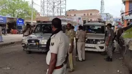 पंडौल: राज्यपाल की सुरक्षा को लेकर सकरी हाईवे से सकरी रेलवे स्टेशन तक दिखी हाई अलर्ट पर सुरक्षा व्यवस्था