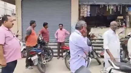 మేడ్చల్: కుత్బుల్లాపూర్ లో తుపాకీతో బెదిరించి డబ్బులు తీసుకొని పారిపోయిన దుండగులు
