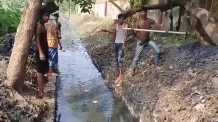 मधुबनी: मेयर अरुण राय ने नगर निगम क्षेत्र में सड़क पर जल-जमाव की समस्या दूर करने की तैयारी की दी जानकारी