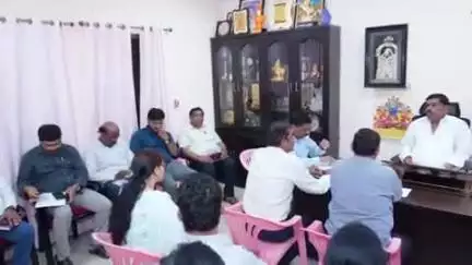 పటాన్​​చెరు: నిర్దేశించిన గడువులోగా ఇందిరమ్మ ఇల్లు పూర్తి  చేయాలి : ఎమ్మెల్యే గూడెం మహిపాల్ రెడ్డి