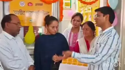 नानपारा: नानपारा सीएचसी में उम्मीद काउंसलिंग कॉर्नर का शुभारंभ, अधीक्षक ने फीता काटकर किया उद्घाटन