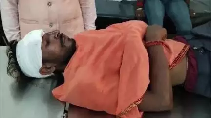 जमुआ: हीरोडीह: पत्नी ने पति को मारपीट कर घर से निकाला, सदर अस्पताल में इलाज जारी