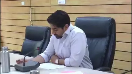 इंदौर: कलेक्टर कार्यालय में कॉलोनी सेल की बैठक, कई कॉलोनाइजर ने दिया प्रेजेंटेशन, एडीएम ने...