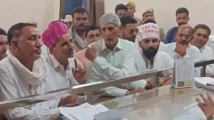 सूरतगढ़: पर्यावरण प्रेमियों ने एसडीएम कार्यालय में ज्ञापन सौंपकर वन माफियाओं के आरोपों को झूठा बताया, निष्पक्ष जांच की मांग की