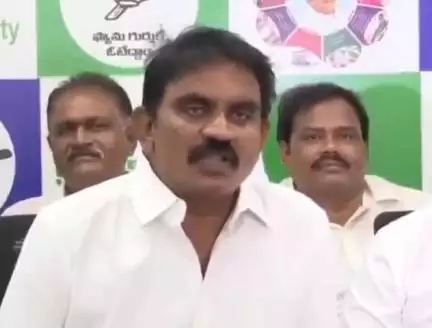 కిరాయి మనుషులతో అలజడి సృష్టించడం వల్ల టిడిపి నాయకులకు ఒరిగేదేముంది - వైసీపీ ఒంగోలు ఇన్చార్జి చుండూరి రవిబాబు