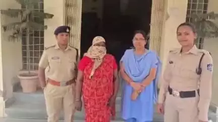 बैतूल नगर: स्व सहायता समूह से ₹1.5 लाख की धोखाधड़ी में 1 साल से फरार महिला हरदा से गिरफ्तार, न्यायालय में किया गया पेश