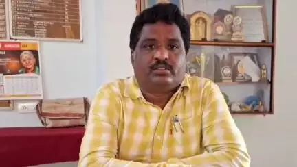ఆర్మూర్: ఆర్మూర్ ప్రభుత్వ డిగ్రీ కళాశాలలో వృత్తివిద్య కోర్సులకు దోస్త్ యాప్ ద్వారా దరఖాస్తులు చేసుకోవాలని తెలిపిన ప్రిన్సిపల్