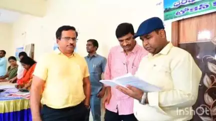 హవేలీ ఘన్​పూర్: 216 గ్రామ సభల్లో భూభారతి సదస్సుల ద్వారా 13,693 దరఖాస్తు స్వీకరణ: కలెక్టర్ రాహుల్ రాజ్