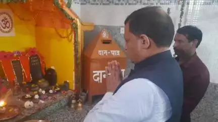 बंगाणा: पीपलू पंचायत ने वॉलीबॉल फेडरेशन के राष्ट्रीय अध्यक्ष वीरेंद्र कंवर को किया सम्मानित
