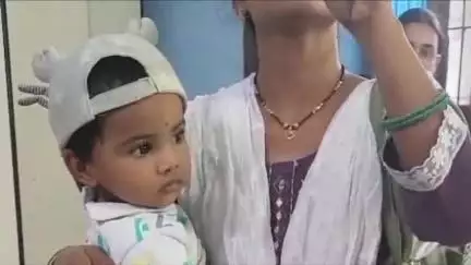 सिवनी: जिला अस्पताल परिसर में गुम हुई बच्ची, अस्पताल चौकी के स्टाफ की सजगता से की गई दस्तयाब