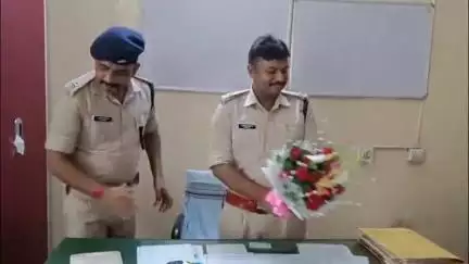 कोडरमा: पुलिस अधीक्षक के आदेश के बाद विकास कुमार पासवान ने कोडरमा थाना प्रभारी के रूप में पदभार ग्रहण किया