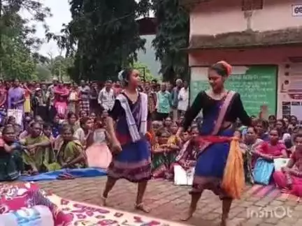 ଫୁଲବାଣୀ ସହର: ତଲାରିମାହାରେ ପହଞ୍ଚିଲା ବିକାଶ ବାହନ ଯାତ୍ରା ରଥ, କାର୍ଯ୍ୟକ୍ରମରେ ଯୋଗଦେଲେ ବିଡିଓ