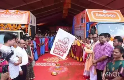 ଫୁଲବାଣୀ ସହର: ଫୁଲବାଣୀରେ ବିକାଶ ବାହନ ଯାତ୍ରା ରଥ ଶୁଭାରମ୍ଭ କଲେ ବିଧାୟକ