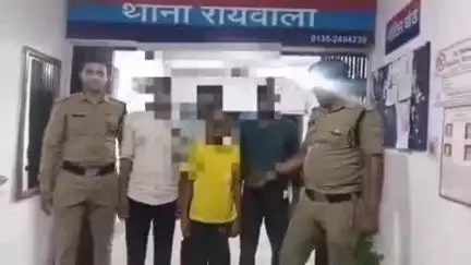 ऋषिकेश: रायवाला में पुलिस ने नाबालिग को परिजनों से मिलाया, हिमाचल से रायवाला पहुंच गया था बालक