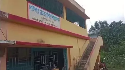 মুরারই ২: পাইকর বেলতলা শিশু শিক্ষা কেন্দ্রে বেহাল পানীয় জলের নলকূপ; ঊর্ধ্বতন কর্তৃপক্ষকে জানাব, বললেন SSK-র ইনচার্জ #jansamasya