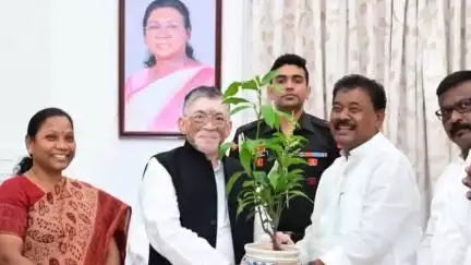 कांके: राजभवन में कांग्रेस प्रतिनिधिमंडल ने उच्च शिक्षा में सुधार को लेकर राज्यपाल से की मुलाकात