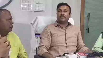 कांके: हरमू स्थित आजसू कार्यालय में केंद्रीय कार्यसमिति की हुई बैठक, 22 जून को बलिदान दिवस मनाने का निर्णय लिया गया