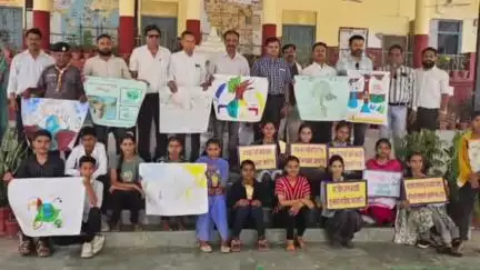 राजसमंद: ज़िला प्रशासन एवं शिक्षा विभाग ने वंदे गंगा जल संरक्षण एवं पर्यावरण चेतना अभियान के तहत विभिन्न कार्यक्रम किए आयोजित