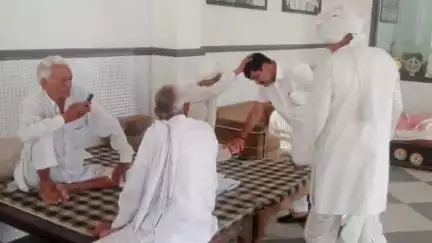 रोहतक: महम से पूर्व विधायक बलराज कुंडू ने लोगों से की मुलाकात, कहा- जनता के सुख-दुख का साथी हूं