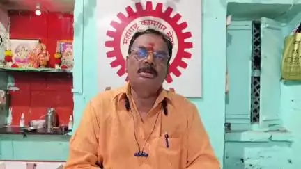 उत्तर सोलापूर: पी.एफ कार्यालयात येणाऱ्या खाजगी दलालांवर कारवाई करा अन्यथा आमरण उपोषण करणार: कामगार नेते विष्णू कारमपुरी महाराज