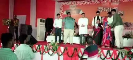 ପୁରୀ ମ୍ୟୁନିସିପାଲଟି: ପୁରୀ ଶରଧାବାଲି ମୁକ୍ତାକାଶ ରଙ୍ଗମଞ୍ଚ ଠାରେ ରାଜ୍ୟ ସରକାର ଙ୍କ ଏକ ବର୍ଷ ପୂର୍ତ୍ତି ଉତ୍ସବ ଅନୁଷ୍ଠିତ l