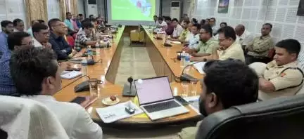 বিলোনিয়া: দক্ষিণ ত্রিপুরার জেলাশাসক এর কনফারেন্স হলে অনুষ্ঠিত হয় যোগা দিবস উদযাপনের প্রস্তুতি বৈঠক