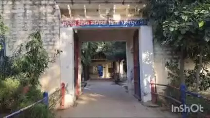 मनिया: बरेलापूरा गांव में महिला ने फांसी का फंदा लगाकर की आत्महत्या