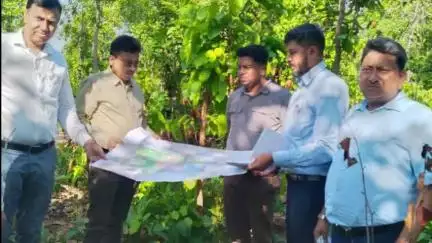 खलारी: प्रधान मुख्य वन संरक्षक सतिकर सामांता ने पिपरवार क्षेत्र का दौरा किया