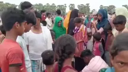 कहलगांव: बनियाडीह में बाइक गड्ढे में गिरने से एक नाबालिग की मौत, एक गंभीर
