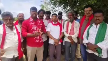 చిలమత్తూరు వద్ద చిత్రావతి నది కబ్జా చేసిన వ్యక్తిపై కఠిన చర్యలు తీసుకోవాలి: పుట్టపర్తిలో సిపిఐ జిల్లా కార్యదర్శి వేమయ్య
