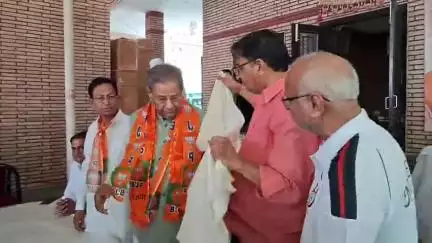 चूरू: सैनिक बस्ती स्थित पूर्व नेता प्रतिपक्ष राजेन्द्र राठौड़ के आवास पर संकल्प से सिद्धि अभियान के तहत कार्यशाला का आयोजन