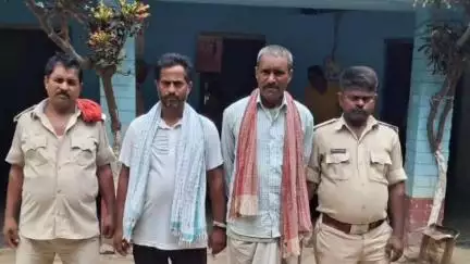 बनमा इटहरी: बनमा ईटहरी थाना क्षेत्र से पुलिस ने दो आरोपियों को गिरफ्तार किया