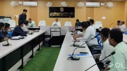 सुपौल: डीएम सावन कुमार की अध्यक्षता में बाढ़ से पूर्व तैयारी की समीक्षा बैठक