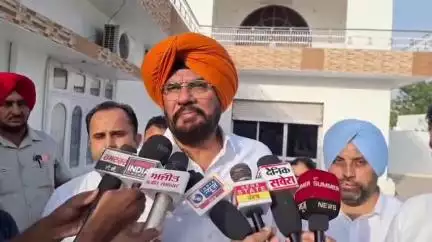 ਅੰਮ੍ਰਿਤਸਰ 2: ਅੱਜਨਾਲਾ ਵਿਖੇ ਕੈਬਨਿਟ ਮੰਤਰੀ ਕੁਲਦੀਪ ਸਿੰਘ ਧਾਲੀਵਾਲ ਨੇ ਅਹਿਮਦਾਬਾਦ ਦੇ ਵਿੱਚ ਜਹਾਜ਼ ਕ੍ਰੈਸ਼ ਹੋਣ ਨੂੰ ਲੈ ਕੇ ਕੀਤਾ ਦੁੱਖ ਜਾਹਰ