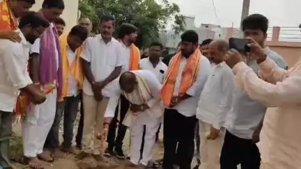 యాదగిరిగుట్ట: యాదగిరి పల్లిలో ఇందిరమ్మ ఇళ్ల నిర్మాణ పనులకు భూమి పూజ చేసిన ఎమ్మెల్యే బీర్ల ఐలయ్య