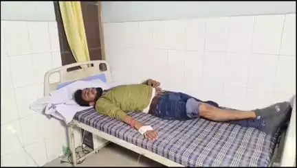 इटावा: बसरेहर इलाके में पुलिस और बदमाश के बीच मुठभेड़ में एक बदमाश घायल, बरामद हुआ तमंचा और कारतूस