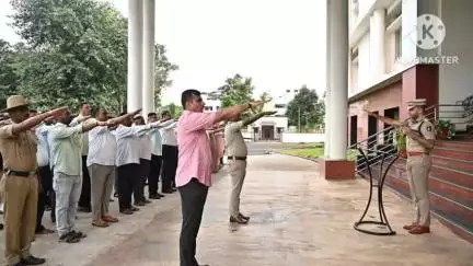 ಬೆಳಗಾವಿ: ಬೇಳಗಾವಿ ಪೊಲೀಸ್ ಆಯುಕ್ತರ ಕಚೇರಿಯಲ್ಲಿ ವಿಶ್ವ ಬಾಲಕಾರ್ಮಿಕ ವಿರೋಧಿ ದಿನದ ಅಂಗವಾಗಿ ಪ್ರತಿಜ್ಞಾವಿಧಿ