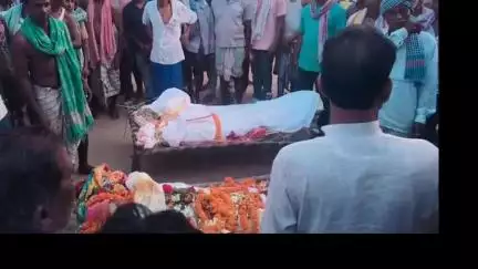 কাশীপুর: মর্মান্তিক বাইক দুর্ঘটনায় পুত্রের মৃত্যুর খবর শুনে পিতাও হার্টফেল করে মারা যান,পিতা পুত্রের মৃত্যুতে শোকে আচ্ছন্ন পাঞ্জা