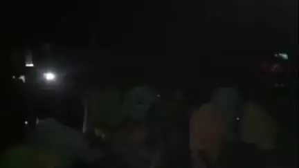 কালনা ১: দীর্ঘদিন ধরে লো ভোল্টেজ, বিদ্যুৎ দপ্তরে জানিয়েও সমস্যার সমাধান না হওয়ায় মুক্তারপুরে পথ অবরোধ গ্রামবাসীদের #jansamasya