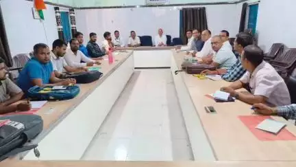 वज़ीरगंज: वजीरगंज में बीएलओ सुपरवाइजर को दिया गया एक दिवसीय प्रशिक्षण