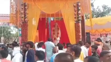 रुदौली: भौली गांव में पूर्व मुख्यमंत्री स्वर्गीय कल्याण सिंह की मूर्ति का अनावरण, प्लेन क्रेश की घटना से गमगीन माहौल