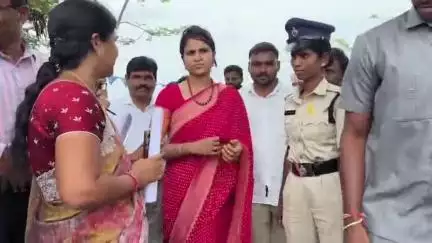 సంగారెడ్డి: ఇందిరమ్మ ఇళ్ల లబ్ధిదారులకు అన్ని విధాలుగా తోడ్పాటు అందిస్తాం : సంగారెడ్డి జిల్లా కలెక్టర్ వల్లూరి క్రాంతి
